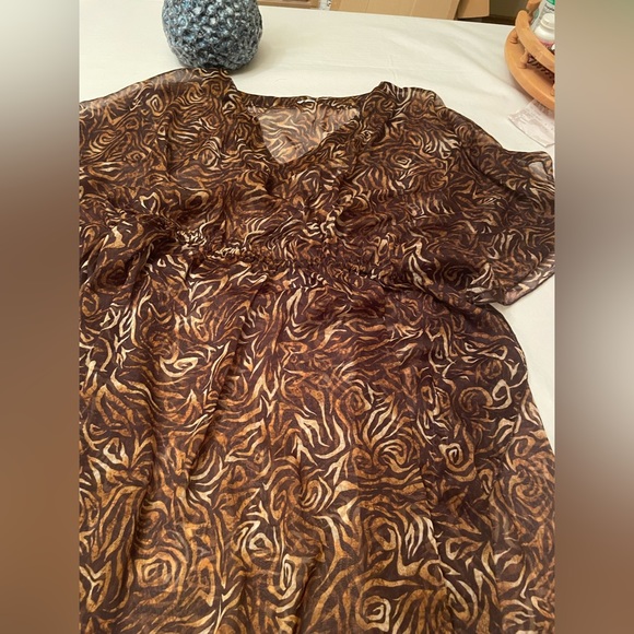 Two fabulous cover ups. Large in a turquoise colour with beads & bling & a brown - Picture 10 of 12